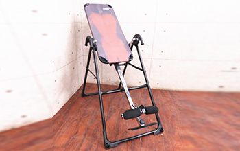 F5000 Inversion Table 逆さぶら下がり健康器の写真